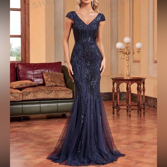 strapless open back dress Sequin & Satin Dipped Hem Midi Dress - Black